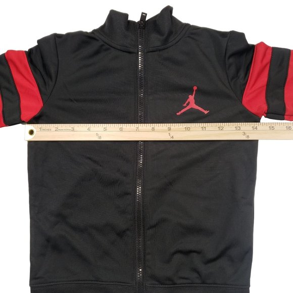 Jordan Boy's  2-Piece Jogging Set Size 6MMM (5-6 yrs) - Picture 6 of 14